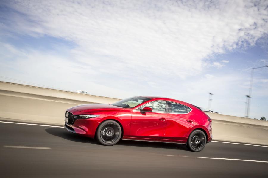  Mazda3 Hatchback 2019 года  (AU) (фото 13 из 46)
